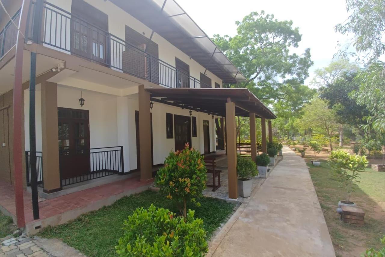 Forest Edge Villa Anuradhapura Zewnętrze zdjęcie